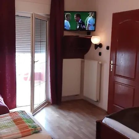 Pannon Panzió Restaurant 4*